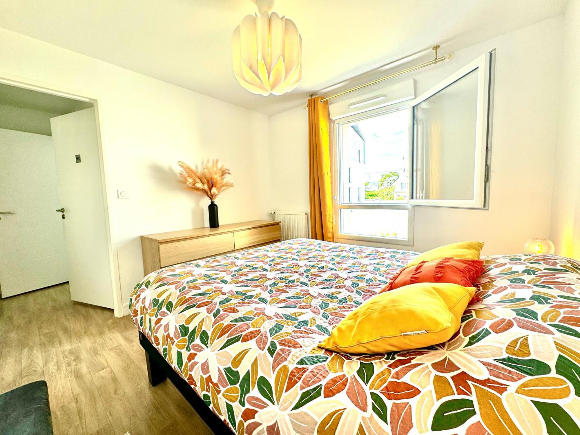 L'Atelier Chic - Wifi Fibre - Parking Privee - Balcon - Netflix Apartment ลาเนสแตร์ ภายนอก รูปภาพ